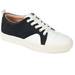 Journee collection black & white sneakers